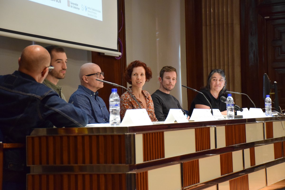 primariaicscat's tweet photo. "Estem molt contents perquè en els projectes dels #AjutsXB hi ha representats molts perfils de l'atenció primària. Hem insistit perquè aquests ajuts no fossin cosa només de metges i metgesses": Miguel Ángel Muñoz, coordinador de la Unitat de Suport a la #RecercaAPBCN https://t.co/WY14DNvZLS