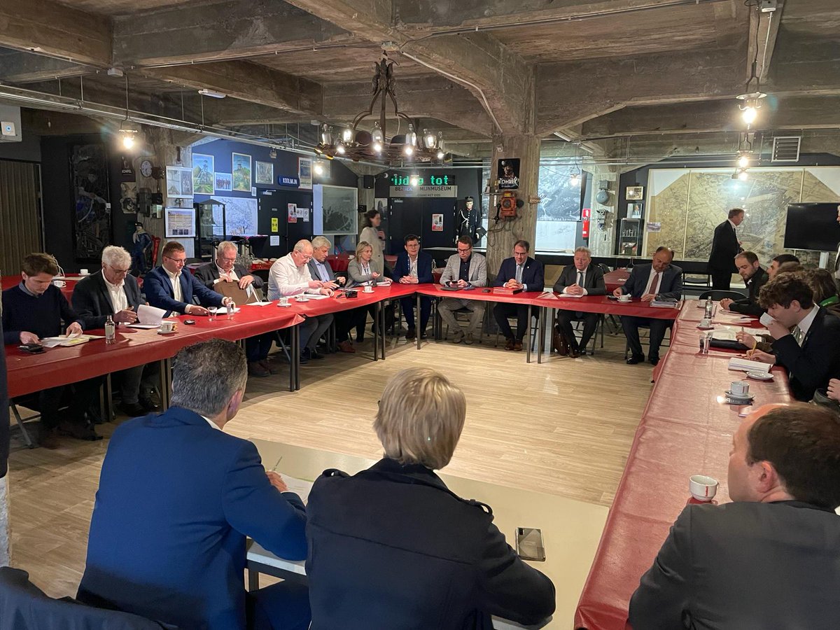 We lanceerden het voorstel van een Europese Farmers Deal aan EU Commissaris <a href="/Wojciechowski/">Michał Wojciechowski</a> en ministers <a href="/DavidClarinval/">David Clarinval</a>, <a href="/JoBrouns/">Jo Brouns</a>, @WillyBorsus.  Als Europa in de toekomst zijn eigen voedsel wil produceren, hebben we een wezenlijke lanbouwstrategie én bijhorend budget nodig!