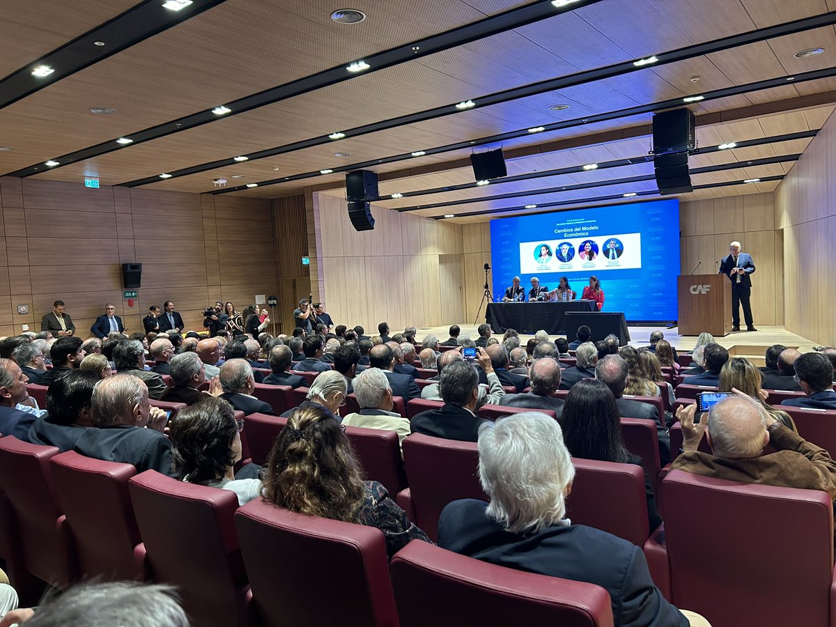 ACDE Uruguay tweet media