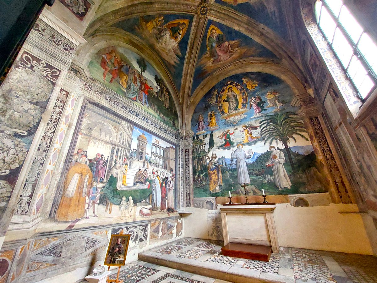 Among the numerous masterpieces preserved in Santa Maria in Aracoeli, we find the Bufalini Chapel with its splendid cycle of frescoes by Pinturicchio (1484-86), dedicated to St. Bernardine of Siena. 👉turismoroma.it/en/places/basi… 📸Turismo Roma #VisitRome