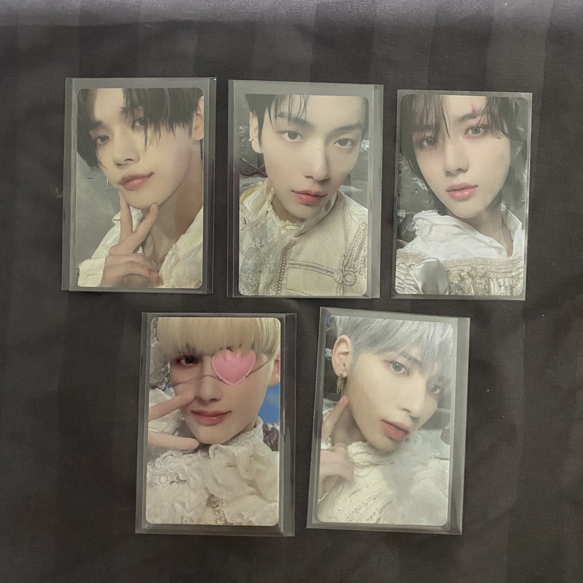 #hyune_onhand WTS LFB PH 🇵🇭

OT5 TCC: FREEZE 
ㅡ 1,100

♡ onhand
♡ payo

🚚 sdd, ggx, jnt
💵 gcash, maya, bdo

Help RT please <a href="/TXT_MARKET_PH/">TXT Marketplace PH</a> <a href="/TXTBNS/">˗ˏˋ TXT MERCH RT BOT ˎˊ˗ | offline</a>
