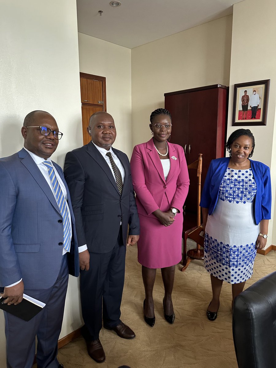 ⁦@LillianAber⁩, New Minister of State for Relief, Disaster Preparedness and Refugees in the ⁦@OPMUganda⁩, has today taken over office from ⁦@EstherAnyakun⁩, who has been moved to the Ministry of Gender. The ceremony was attended by senior staff of the OPM!