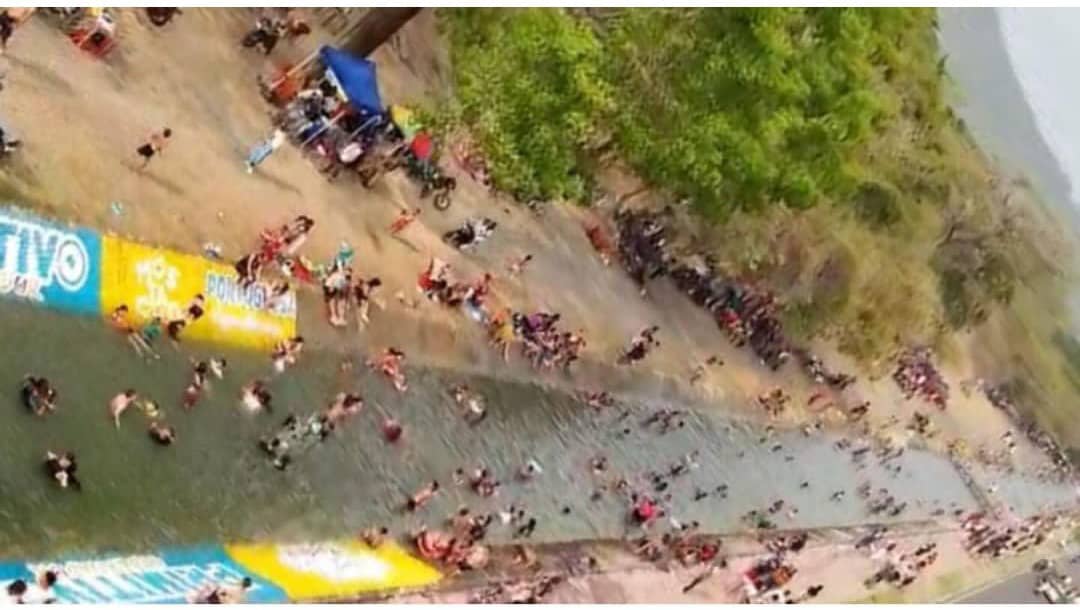 Los expertos coinciden en que es la piscina natural más larga de Venezuela. ¿Saben dónde está ubicada?