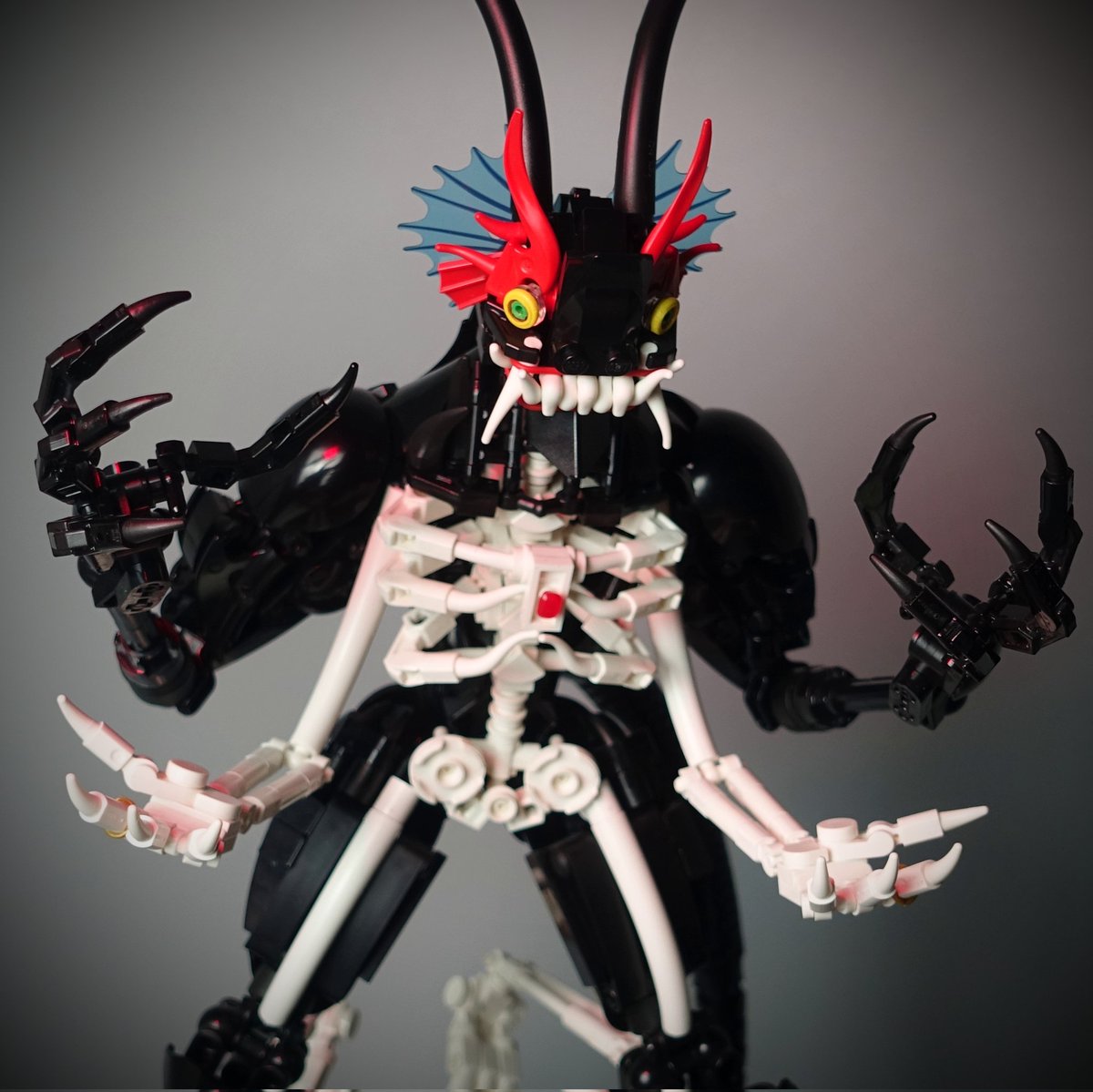 Lego - Amon

#lego #legomoc #bionicle #bioniclemoc #legomania #amon #legophotography #legofan