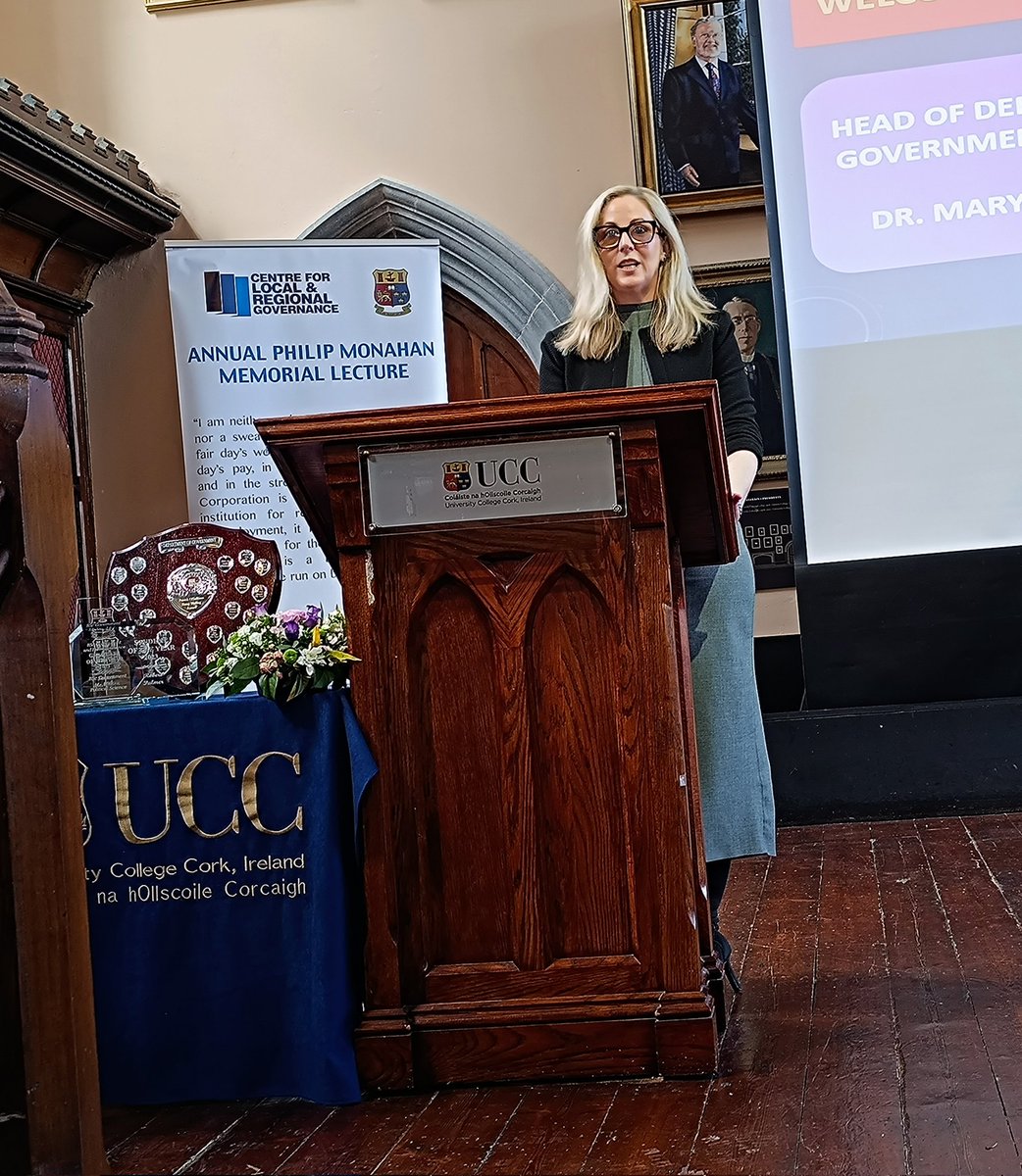 Thanks to @McGuinnessEU for delivering an exceptional Monahan Lecture today @UCC in a packed Aula Maxima. Lots of key messages for young & old! Thanks also for great contributions from @johbees @cllrkmac & @MaryCMurphy. 👏 to @uccgovpol for the help & support. #Monahan24 🇮🇪🇪🇺