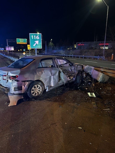 Driver of black car charged with #ImpairedDriving, open liquor, no insurance, novice driver BAC above zero after crashing into silver car causing both to lose control. Driver of silver car sustained minor injuries. If you drink, don't drive, if you drive, don't drink ^ks