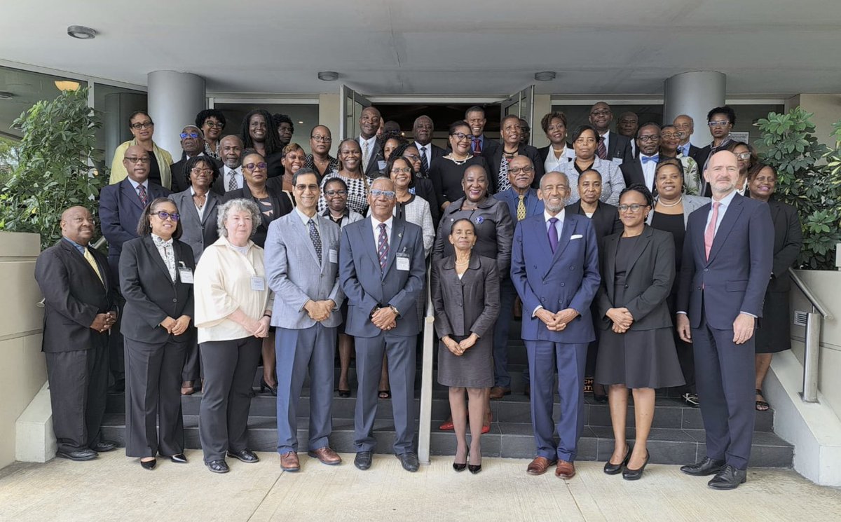 ⚖ Adopted in 2003, the Latimer House Principles set out the relationship between parliament, judiciary, and government. 🇧🇧 This week, we’re training 45 judges, legislators, and government officials in Barbados. 👩🏾‍🏫 They will learn how to implement the principles in their…