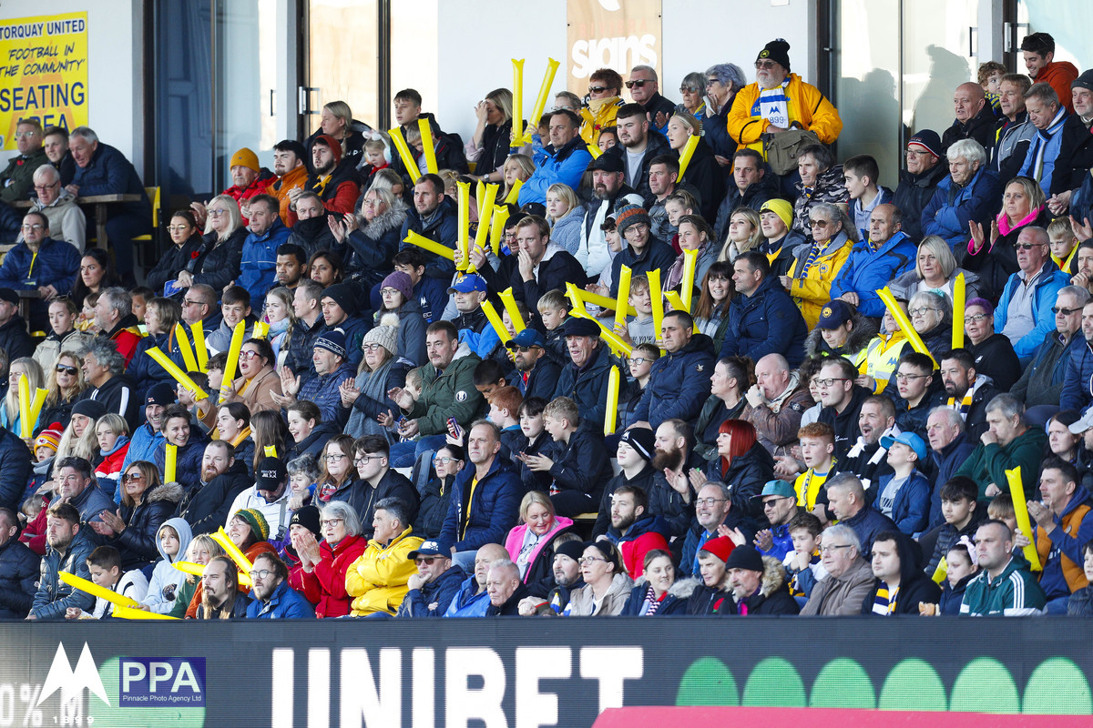 🟡 Last Chance For VIP Treats For Local Children In 2023/24! With our VIP Packages Initiative continuing to go from strength to strength, limited spaces remain for our final game of the season against Havant & Waterlooville (20/04/24, 3pm KO). 👉 tinyurl.com/3du4nhs6 #tufc