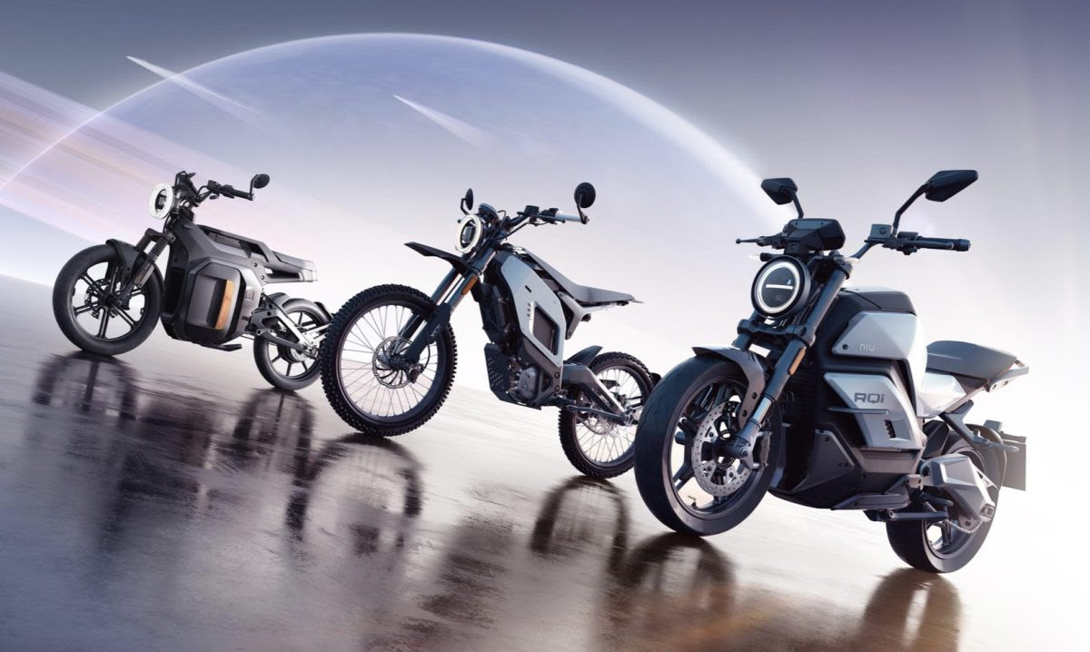 vaielettrico's tweet photo. Arriva da #ANCMA la notizia di 17 milioni di incentivi per 🏍️🛵🏍️🛵🏍️🛵 moto, scooter e quadricicli elettrici. Fondi che si sommano ai 45 milioni già previsti. https://t.co/IYGVFSfPab https://t.co/t9tZML3N5N