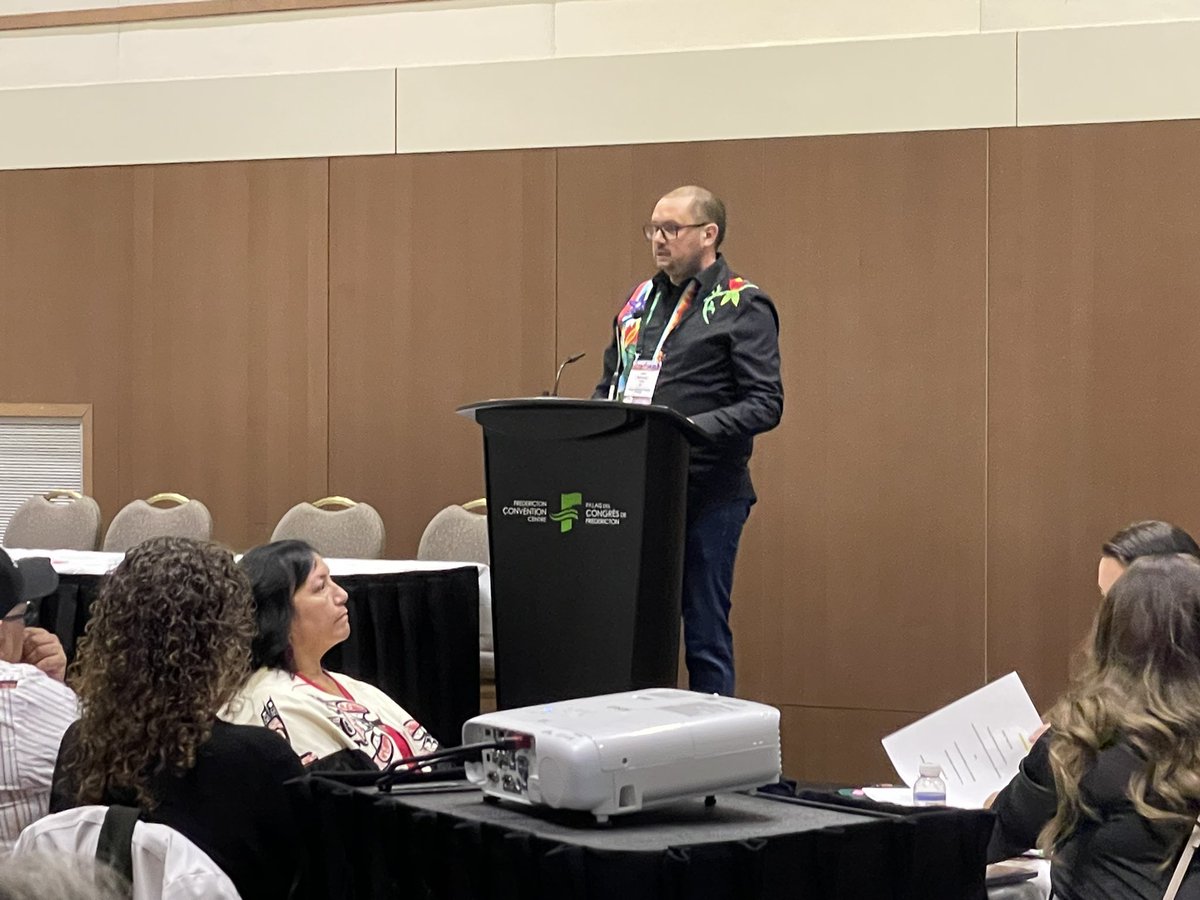 The Indigenous Innovation Forum at #CHRACongress has begun! Our CEO Justin Marchand started us off in a good way as @CHRAIndigenous Chair, and we’re looking forward to a day of learning and connecting! Thank you as well to Elder Charlie Nicholas for teaching us his Welcome song!