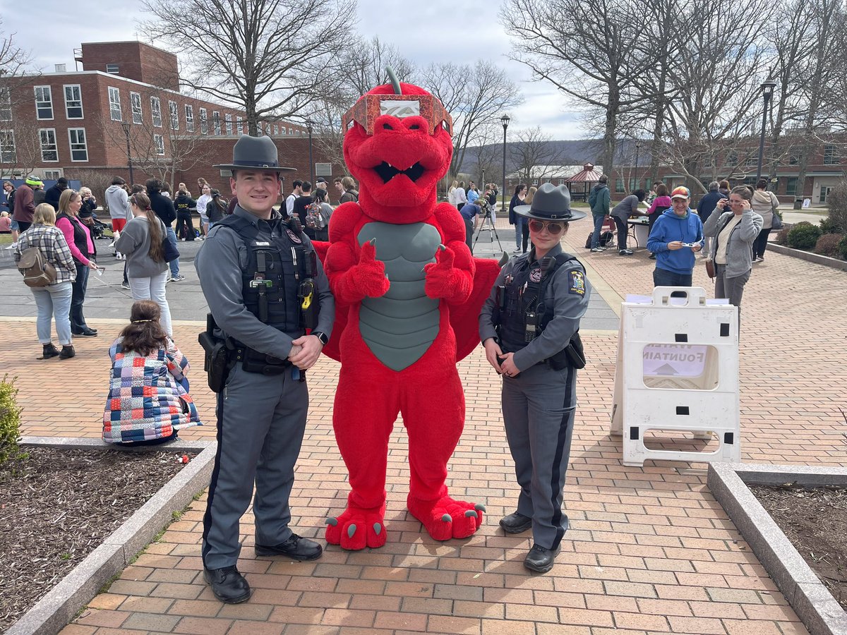 SUNY Oneonta UPD tweet media