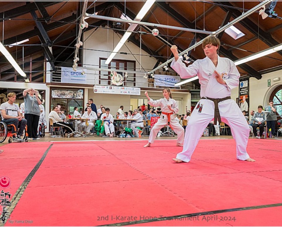 Het @Hertogfonds1 was afgelopen zondag opnieuw de trotse sponsor van het G-Karate Hope Championship in Merksem. Een schitterend initiatief dat gehandicapte jongeren een sportieve karate-uitdaging biedt! #osu!