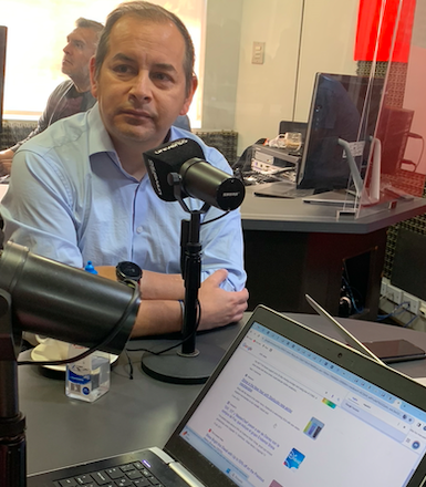RadioUniverso's tweet image. En Universo al Día conversamos sobre tendencias en las compras online junto a Christian Oros, CEO Kaweslab

 @orosnercelles 
@kawesqar_lab 

📻Escúchanos en el 93.7 y universo.cl
