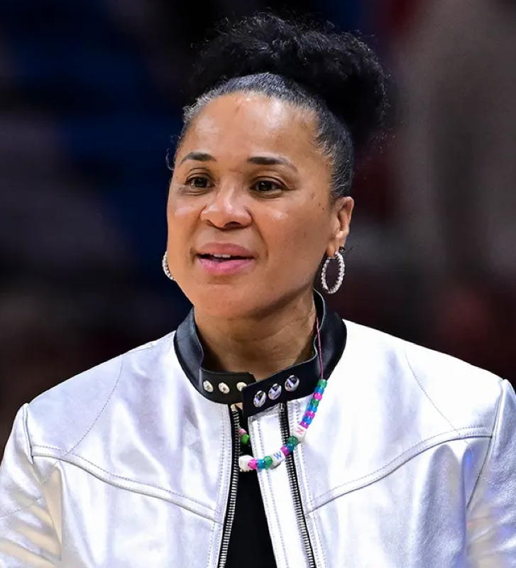 Black #LGBTQ Leaders Applaud @UofSC Head Coach @DawnStaley For Standing Up For #Transgender Athlete Inclusion @TheTaskForce @NCLRights @NBJContheMove @GLSEN @CathyRenna blog.outtakeonline.com/2024/04/black-…