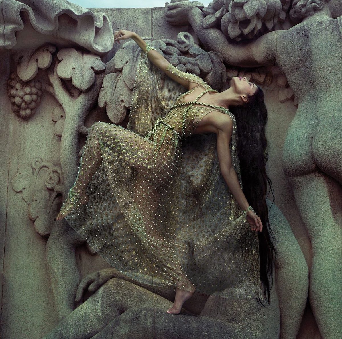 JarettSays's tweet photo. This Annie Leibovitz shot of Zendaya is one of the best photos Vogue has produced in YEARS. https://t.co/zQ6DqwDN5F