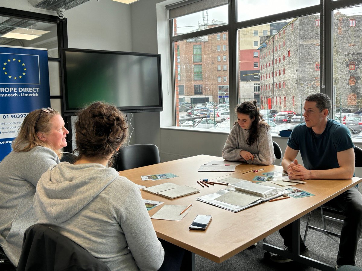 Thanks to all who joined us in #CityLibrary for the recent information session facilitated by @DanceLimerick about their 'Creating a Change for Climate in Limerick' project 😊

#LimerickLibraries #ClimateAction #ClimateLiteracy #ClimateChange #DanceLimerick