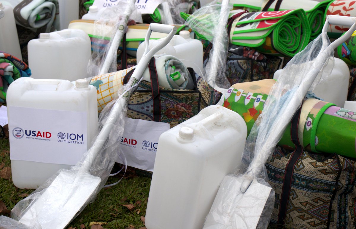 In March, Papua New Guinea was hit by back-to-back disasters when a 6.9M earthquake struck in an area already reeling from severe flooding. Our disaster experts were just there, engaging with partners in-country, like @IOM who are providing shelter kits & other relief supplies.