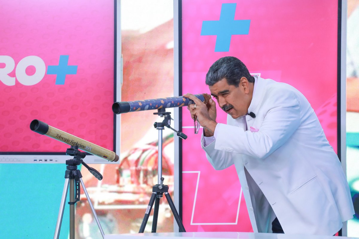 MaurismarL's tweet photo. #CienciaParaLaVida 

Este miércoles #10Abr 🗓️Pdte @NicolasMaduro anuncia lanzamiento de la "Gran Misión Ciencia".

👩🏻‍🔬 Un proyecto que promete fortalecer la ciencia aplicada a la vida, la salud y la paz.🔬

@Gabrielasjr

#AvanzaPuebloUnido 

@Mincyt_VE 
@MiriamMayorgaC 
@vs_cites https://t.co/cAy1xT1xOx