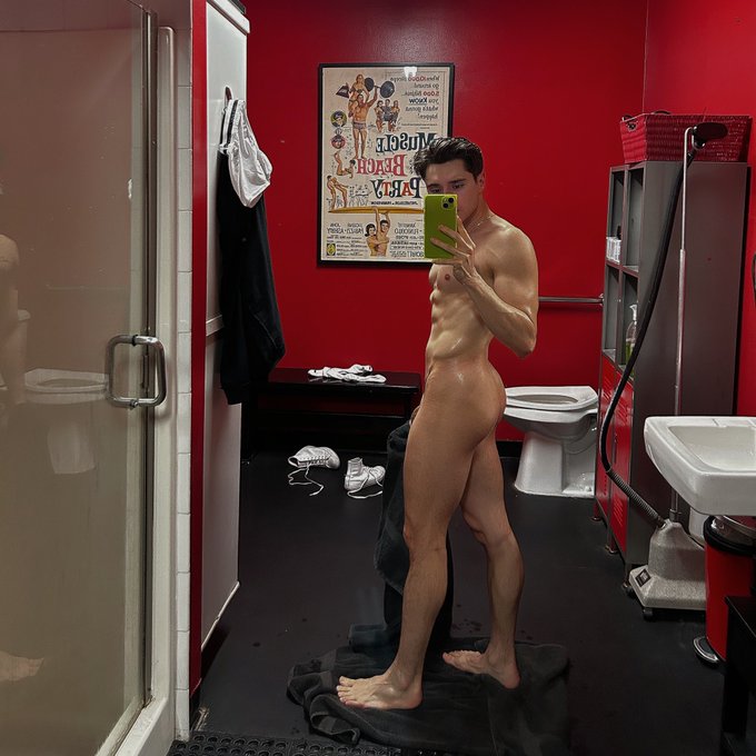 The sun wasn&rsquo;t even up yet 😵&zwj;💫 https://t.co/fsAb2aIpyk