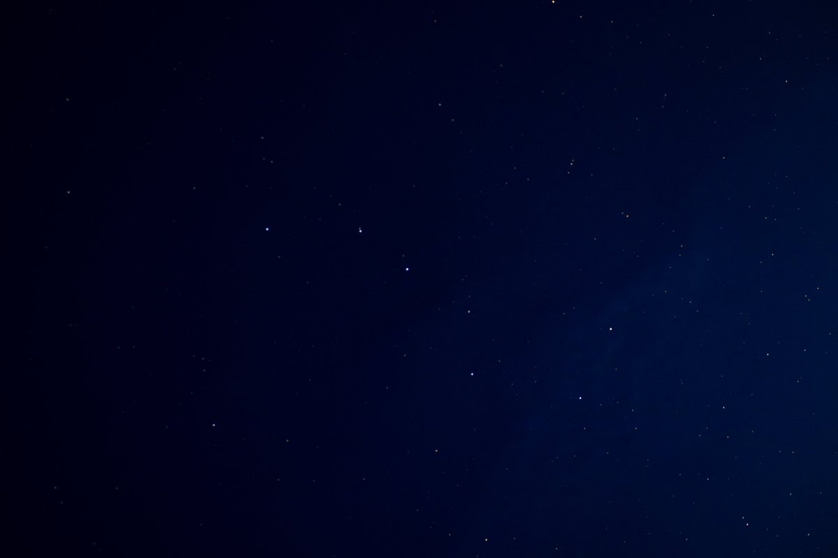 1647 - Starry Sky
#photography #nightsky #stars #space #astronomy #galaxy #TheBigDipper #nature #cosmos #starscape