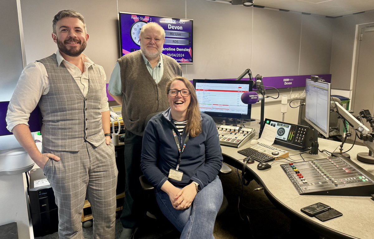 Listen to Caroline chat to Lee and Jason from our First Response service at 1’14” in. They talk all things mental health and the new single number for NHS111 crisis support ⬇️ bbc.co.uk/sounds/play/p0… #MentalHealth #NHS111