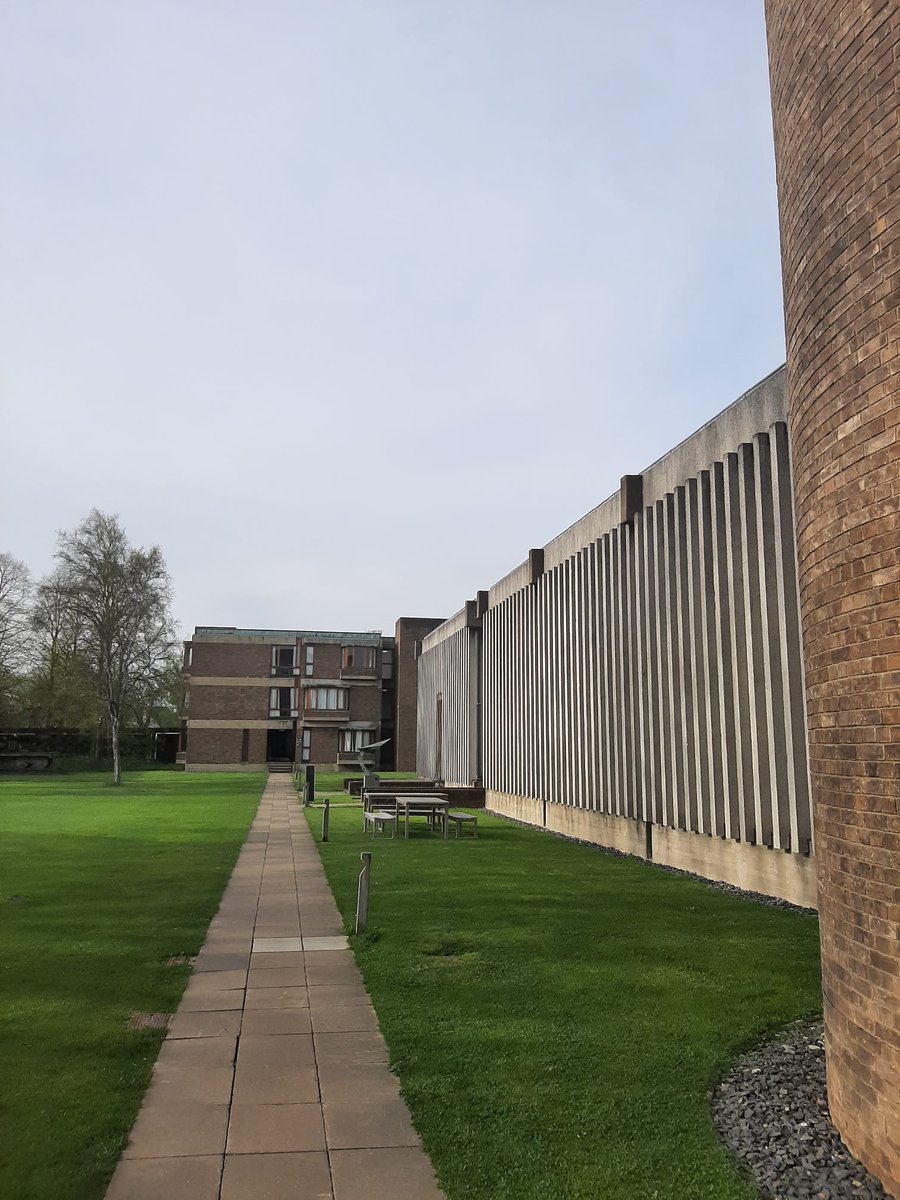 Have you ever visited the Churchill Archives Centre? It houses some extraordinary collections and if you are unable to visit in-person much of their archive content can be accessed online at archives.chu.cam.ac.uk/online-resourc…. #TravelsWithToye #Cambridge #Churchill #BritishHistory