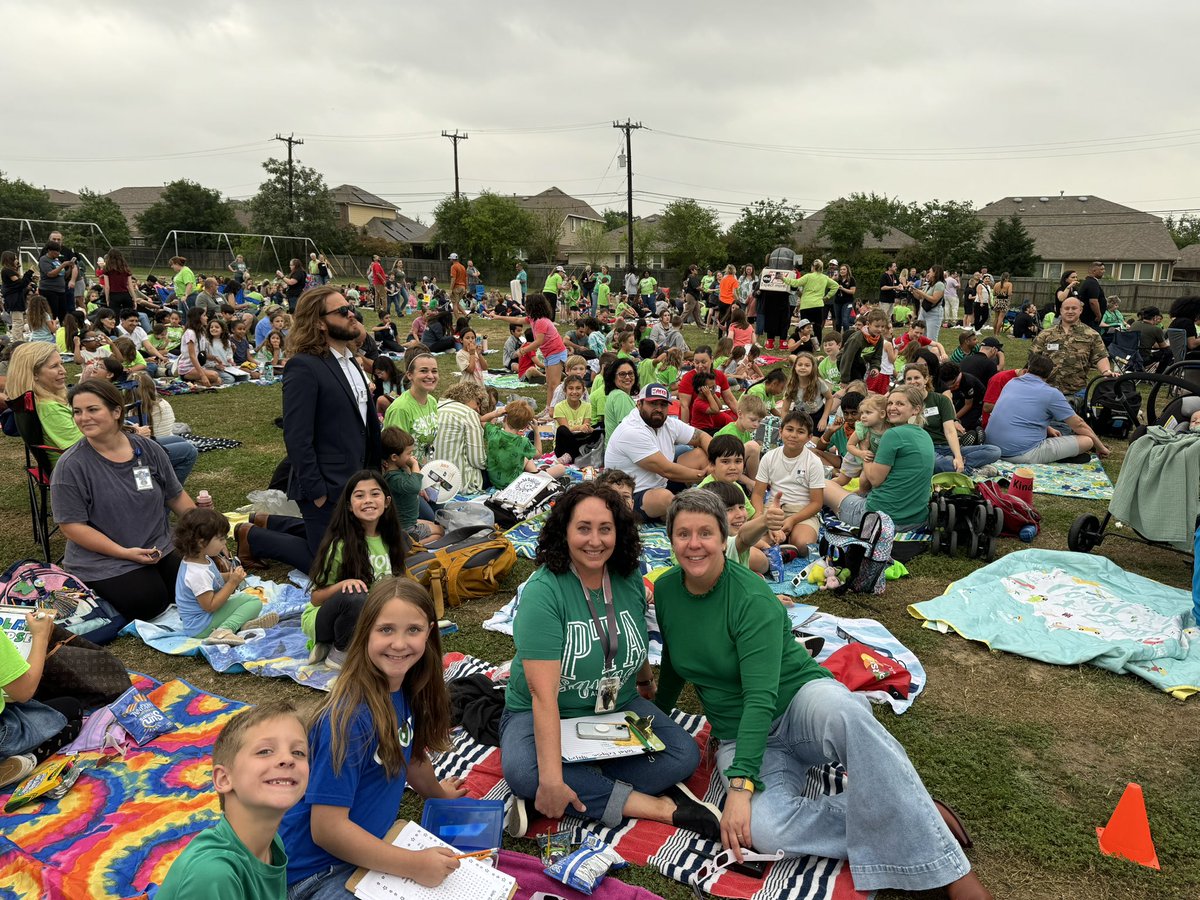Aue Elementary (@nisdaue) on Twitter photo Total Eclispe at Aue with KSAT 12, our Gator Families, Sun Chips and Capri Suns! Thank you to our Aue Team and our Amazing PTA for the memories!๐๐๐๐<a href="/SilberschlagU/">Ursula Silberschlag</a> <a href="/KimberlyTwedt/">Kimberly Twedt</a> <a href="/SandiBonnett/">Sandra Bonnett</a> <a href="/mrswoodsaue/">Christan Woods</a> <a href="/BessetteKaren/">Karen Bessette</a> <a href="/NISD/">Northside ISD</a> <a href="/ksatnews/">KSAT 12</a> Total Eclispe at Aue with KSAT 12, our Gator Families, Sun Chips and Capri Suns! Thank you to our Aue Team and our Amazing PTA for the memories!๐๐๐๐<a href="/SilberschlagU/">Ursula Silberschlag</a> <a href="/KimberlyTwedt/">Kimberly Twedt</a> <a href="/SandiBonnett/">Sandra Bonnett</a> <a href="/mrswoodsaue/">Christan Woods</a> <a href="/BessetteKaren/">Karen Bessette</a> <a href="/NISD/">Northside ISD</a> <a href="/ksatnews/">KSAT 12</a>