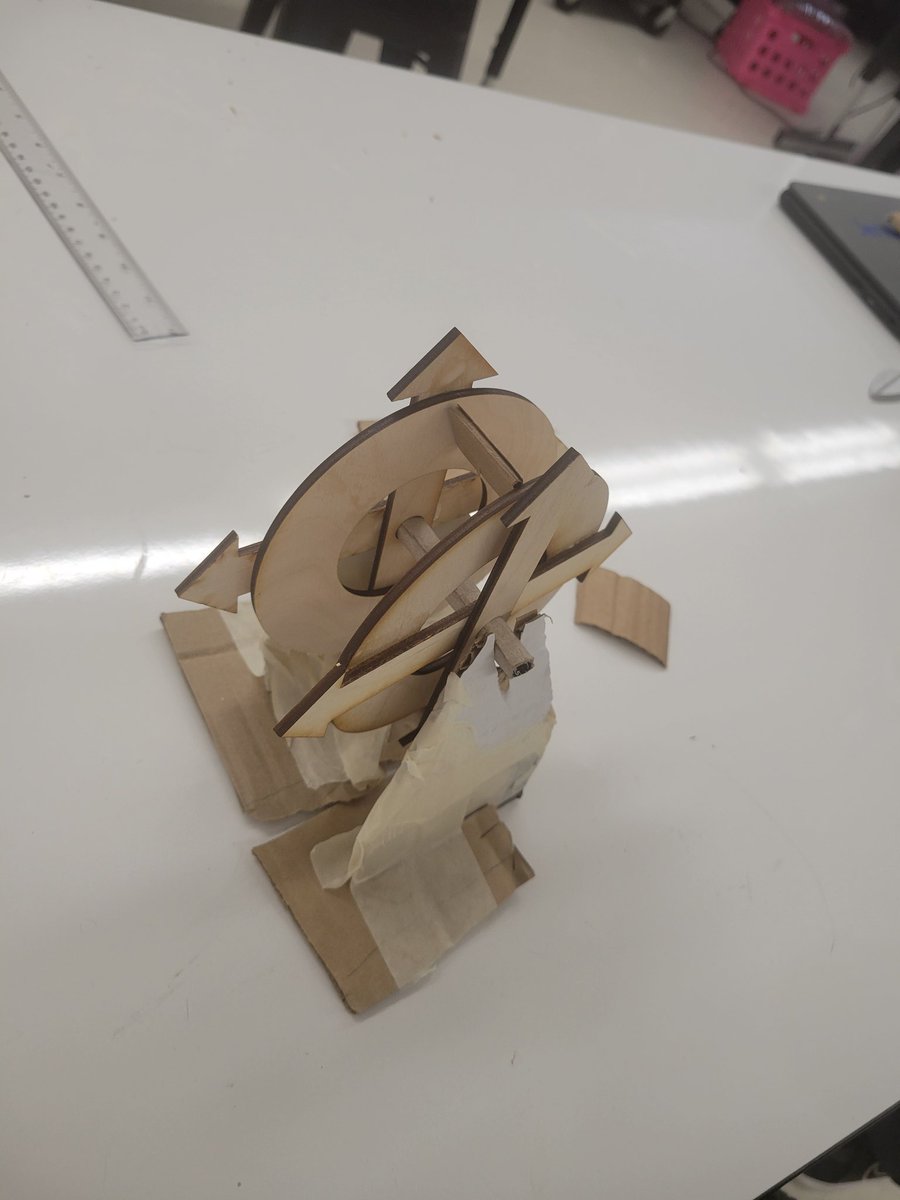 Llama_eLab's tweet image. Last week, our Experienced Fabricators created renewable resource inventions using analog and digital fabrication tools.
#VWeLabs
#GlowforgeEDU
#TinkerCAD