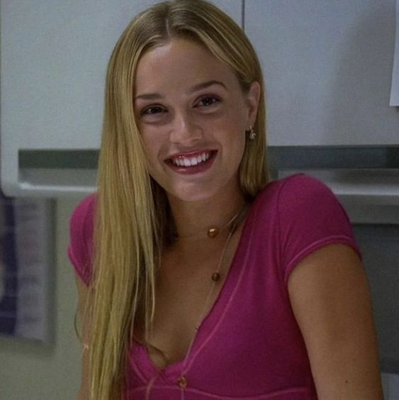 GKuYBu6aEAA2kxs?format=png&name=small