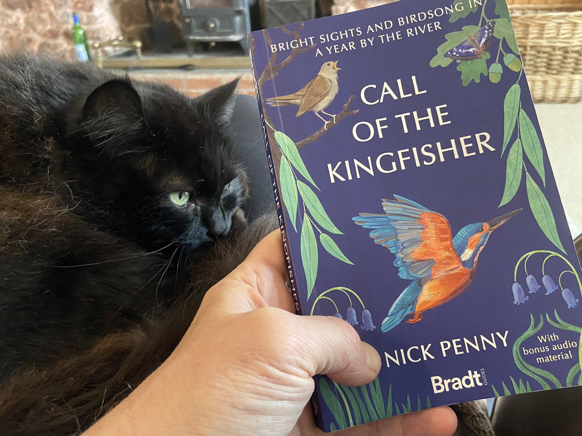 IanCarter67's tweet photo. A warm, soothing book. The story of a year along the River Nene near Oundle. A reminder for me of my years here in the 1990s chasing after released Red Kites. The linked recordings of bird song are a delight, each one briefly turning the head of a snoozing cat. https://t.co/eMXAcuDm6m