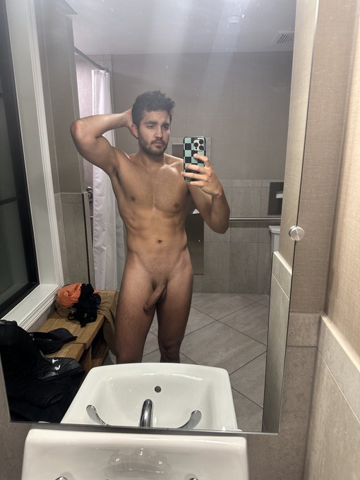 Had to change real quick https://t.co/zRJuyQJH1H<a href="/tag/hotwife"class="tags"><span>#hotwife</span></a><a href="/tag/nsfw_twt"class="tags"><span>#nsfw_twt</span></a>