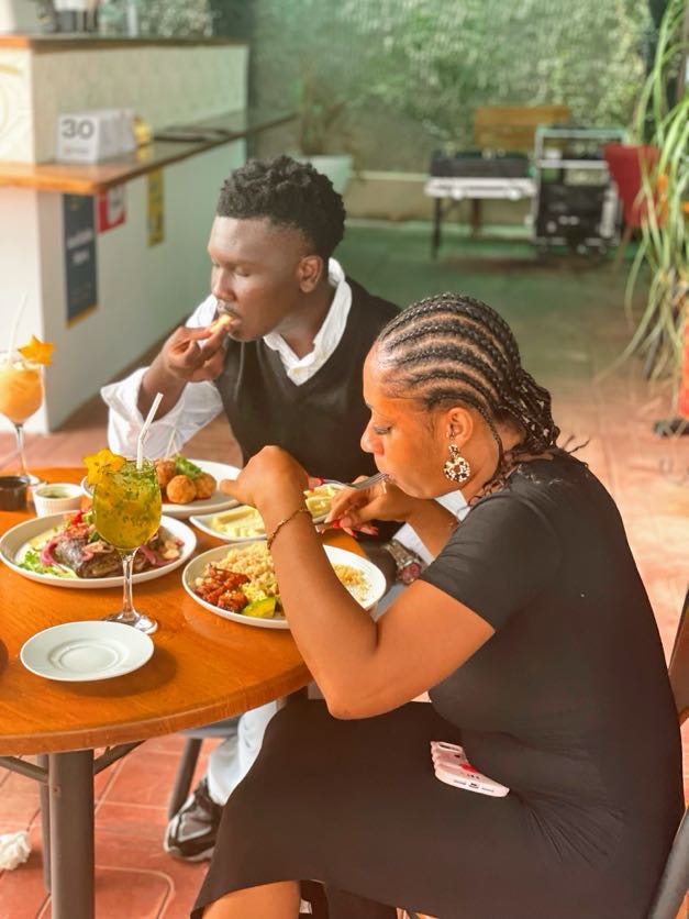 Gyandu Place tweet media