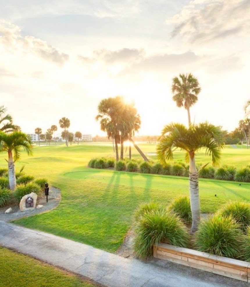 A rejuvenating stay is just clicks away! Discover the recently reimagined Marriott Hutchinson Island Beach Resort, Golf & Marina and start dreaming of your next getaway 🛎🏨📸: @mh_hutchinson #DiscoverMartin #LoveFL