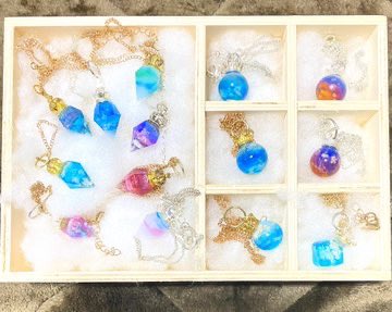 Adoration_world's tweet photo. #自創作に狂っている人間と繋がりたい
#春の創作クラスタフォロー祭り 

現実など捨てて、幻の国へ…

全てのものが、幸せを求め
世界樹に群がる…

あなたはどの街に住みたい…？

二枚目、彩路羽「@clotho_town 」
三枚目、樹梛守「@Silvanus_town 」
四枚目、夢風「@yumehuurin」 https://t.co/GqxC5SI81g
