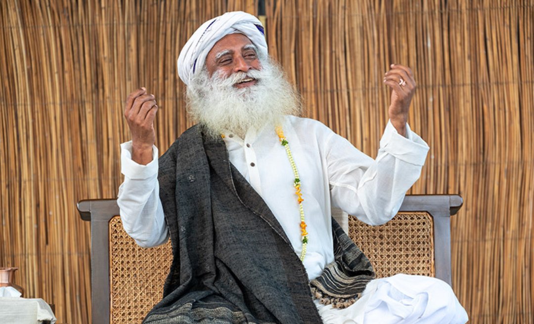 SJV_Espanol's tweet photo. «Aprender a vivir alegremente con las cosas que no te gustan es una gran lección de vida».
-Sg
#SadhguruEspañol #FrasesDeSadhguru #Frases #FelizMartes #DesarrolloPeronal #Vida https://t.co/vPodvVkPRh