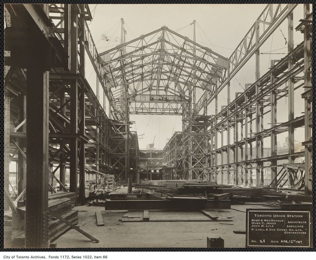 I for Integrity! Structural integrity! Construction progress photograph showing the structural steel framing for Union Station, April, 1917. #ArchivesAtoZ #TorontoArchives ow.ly/cS9T50R1rzy