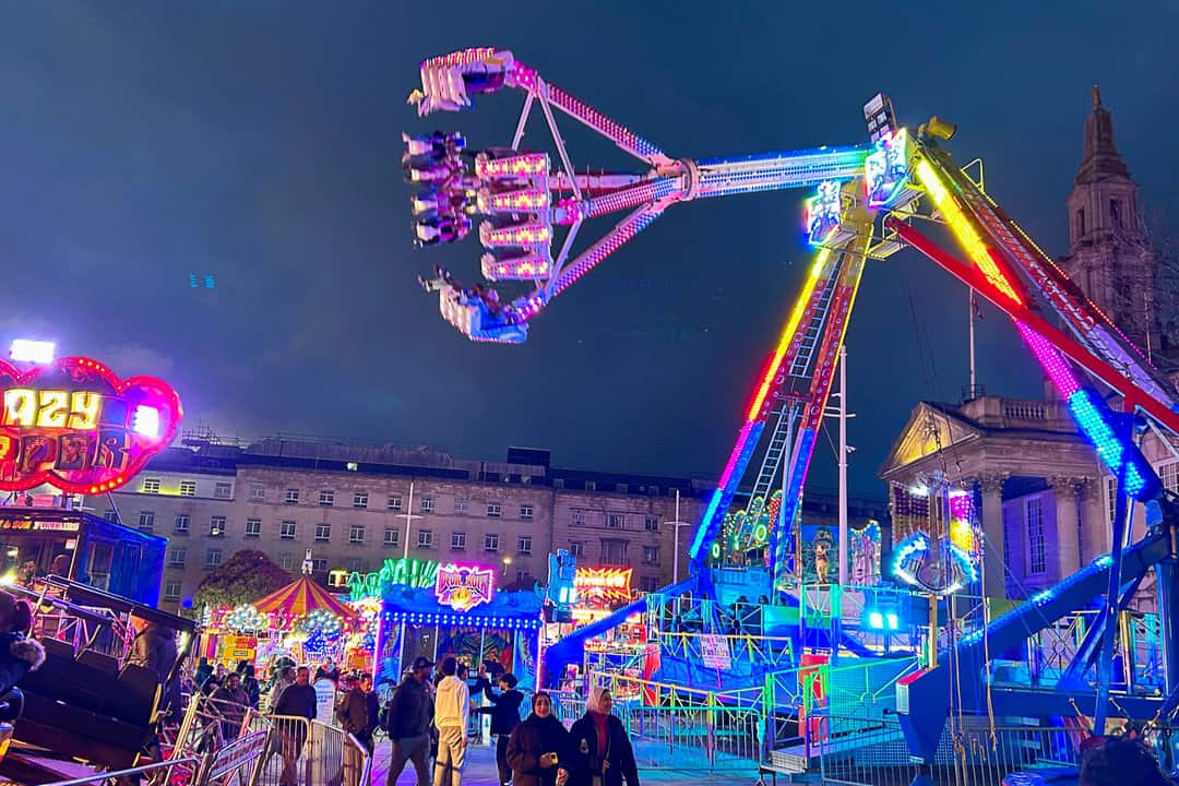 Weather fails to dampen spirits as the public turn out to support the return of season starter Leeds Valentines Fair. The weather could hardly have been worse for opening night of the annual Leeds Valentine's Fair as it returned to the city centre for bit.ly/43Z4qNd