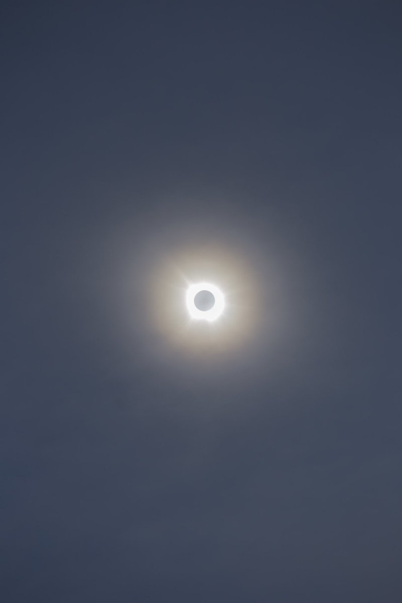 Single raw frame of yesterdays corona, captured with a wide 135mm lens!