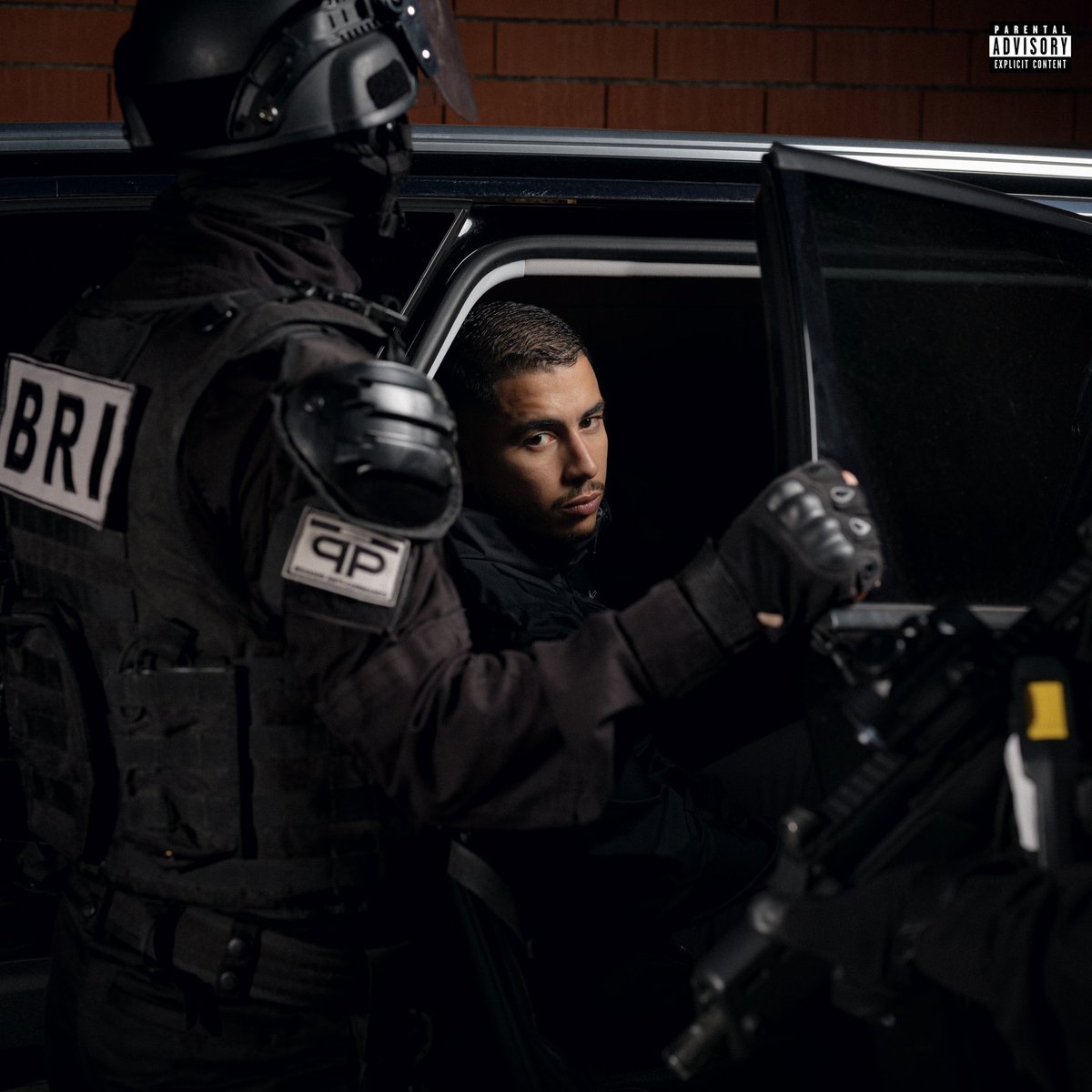 midiminuit__'s tweet photo. 📈 NIAKS dépasse les 40 000 ventes avec son 1er album 𝘔𝘢𝘯𝘥𝘢𝘵 𝘥𝘦 𝘥𝘦́𝘱𝘰̂𝘵 !

Bientôt un nouveau disque d’or... 📀⏳ https://t.co/y95iL7MjIn
