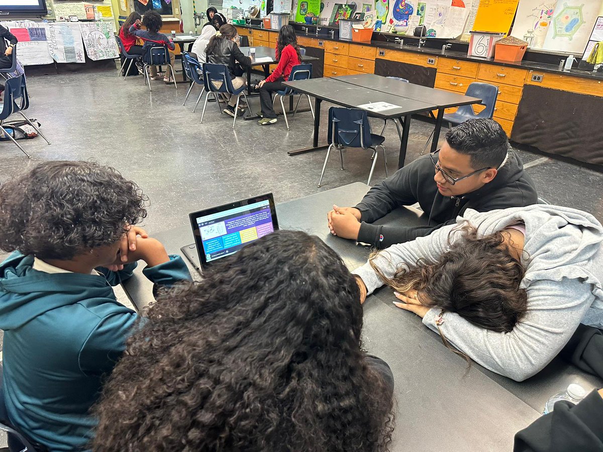 🌟 Future scientists in action! Our 8th graders are taking on the ETO Science Showdown at Madison Middle. Watch out, world – these bright minds are on a quest for discovery and innovation! 🚀🔬 #MadisonScienceStars #ScienceShowdown  
<a href="/trydiggs/">Dr. Try K. Diggs</a> <a href="/lisagarcia_lisa/">Lisa Garcia 🏳️‍🌈🇺🇦🟦🇭🇹</a>  <a href="/MarcheleTucker/">Marchele Tucker</a>