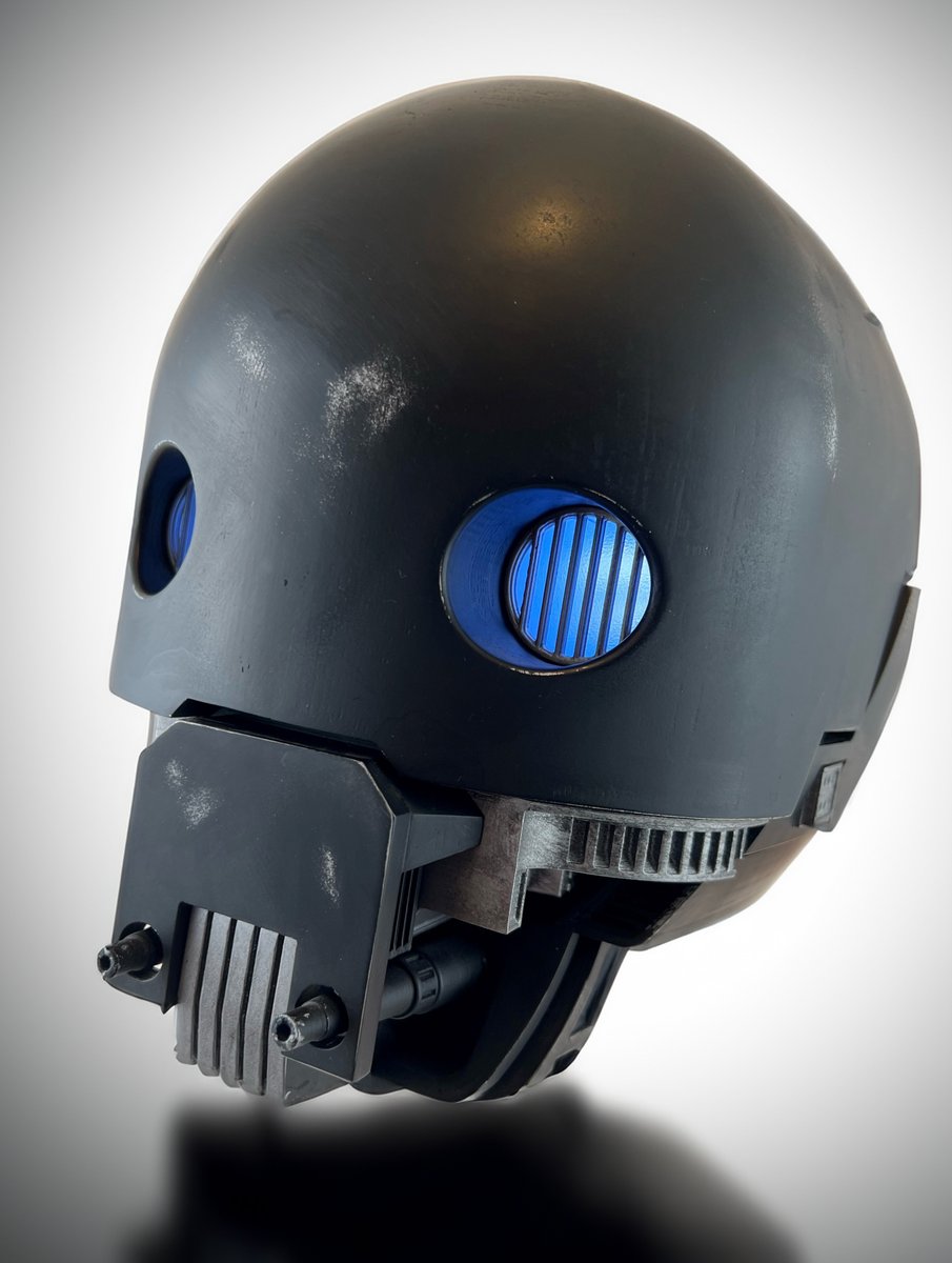 This is a full size K-2SO head I 3D printed and painted. This project was a lot of fun. I was going to do the whole body until I realised it is 7 foot tall! #StarWars #3Dprinting