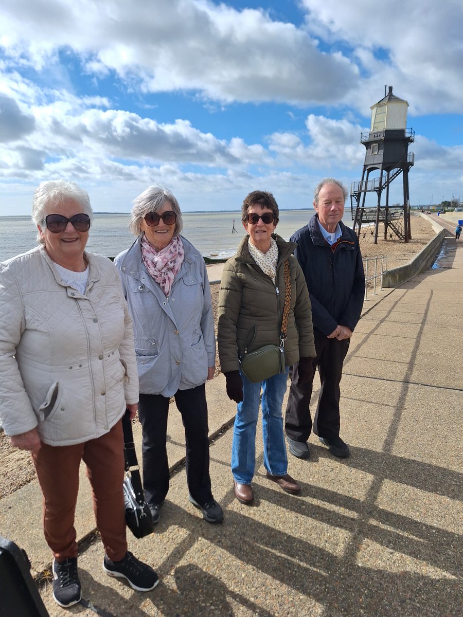 Why kick off your Thursday with a refreshing stroll? Join our fantastic walk leader Bill for a walk along the picturesque seafront in Harwich & Dovercourt. Let's shake off those midweek cobwebs! Call Becky on 07707282907 for more details 😊 @ActiveEssex @Tendring_DC