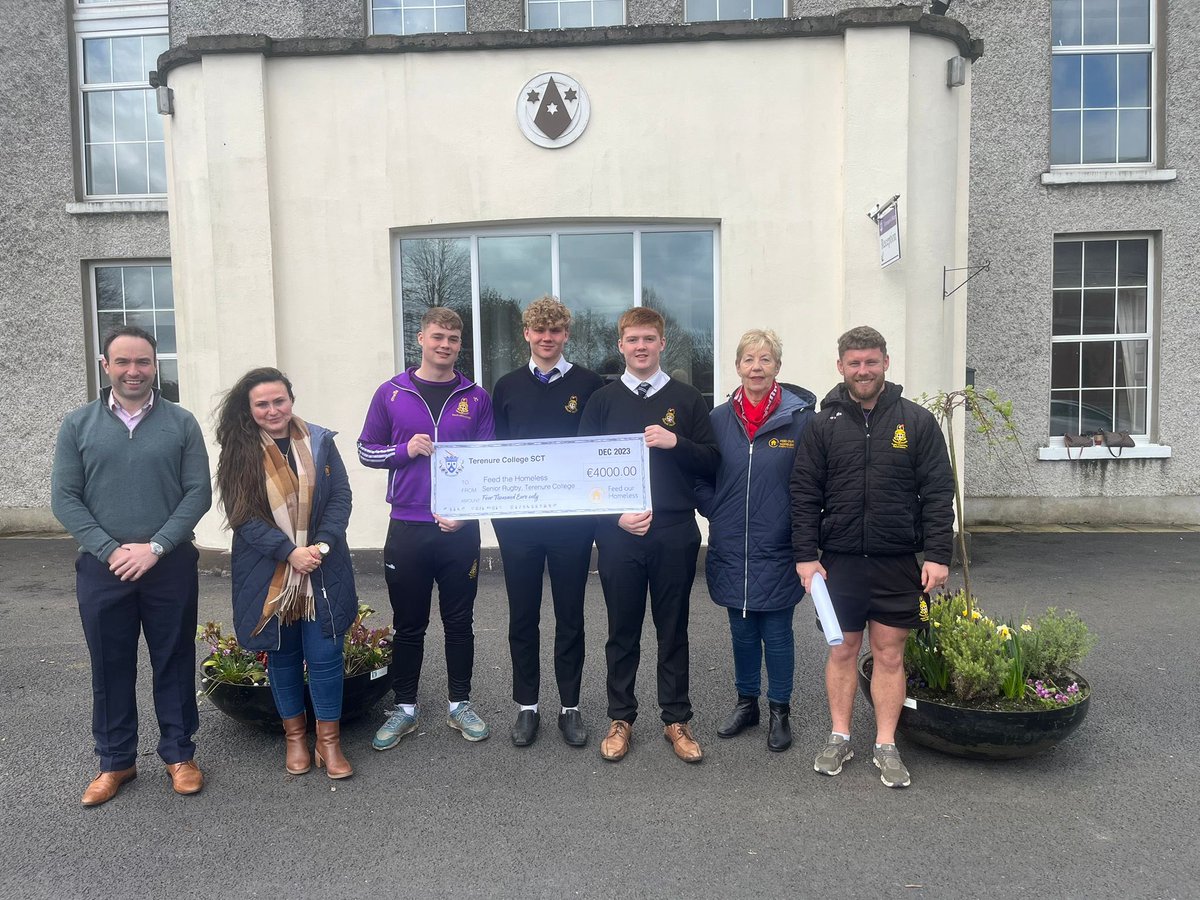 TerenureSport's tweet photo. Our SCT captains and vice captains presented a cheque &amp; donation of €4,000 to @FOHomeless  as a part of their fundraising and charity initiatives earlier this season.

Well done to all the Senior Squad and the parents fundraising committee who facilitated this.

👏👏 https://t.co/N1mzFqB7Jv