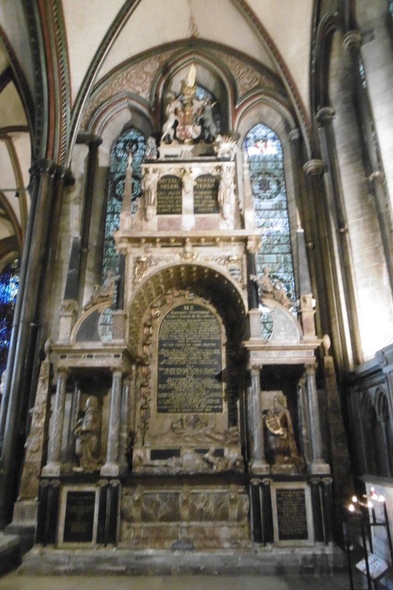 #Salisbury #Cathedral #monument to #EdwardSeymour built in 1625