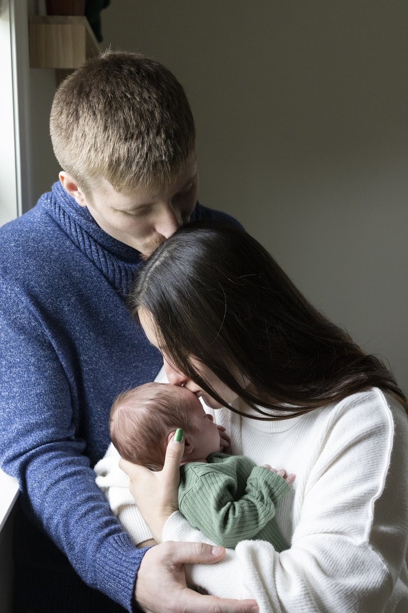 The Rummel family's sneak peek for their newest addition is here and I am completely gushing over them!
Enjoy just a few from baby Emory's newborn session 💕

#gretchenelainephotography #newbornsession #newbornphotographer #panewbornphotographer  #lancasterfamilyphotographer