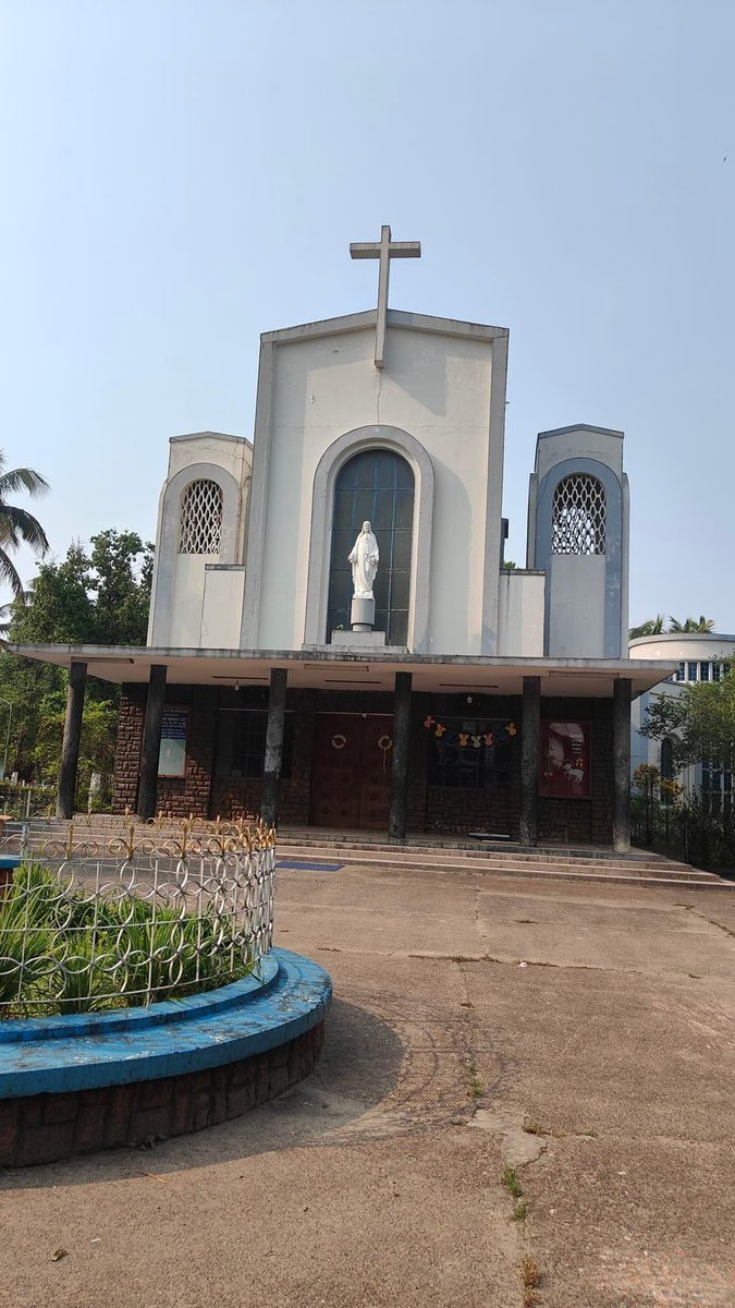 RiyaSangma_bjp's tweet photo. Meeting new people and exploring new places teaches us a lot. Today, I had a meaningful interaction with Fr. during my visit to the Bishop House in Dibrugarh. https://t.co/IzYQYSeRZu