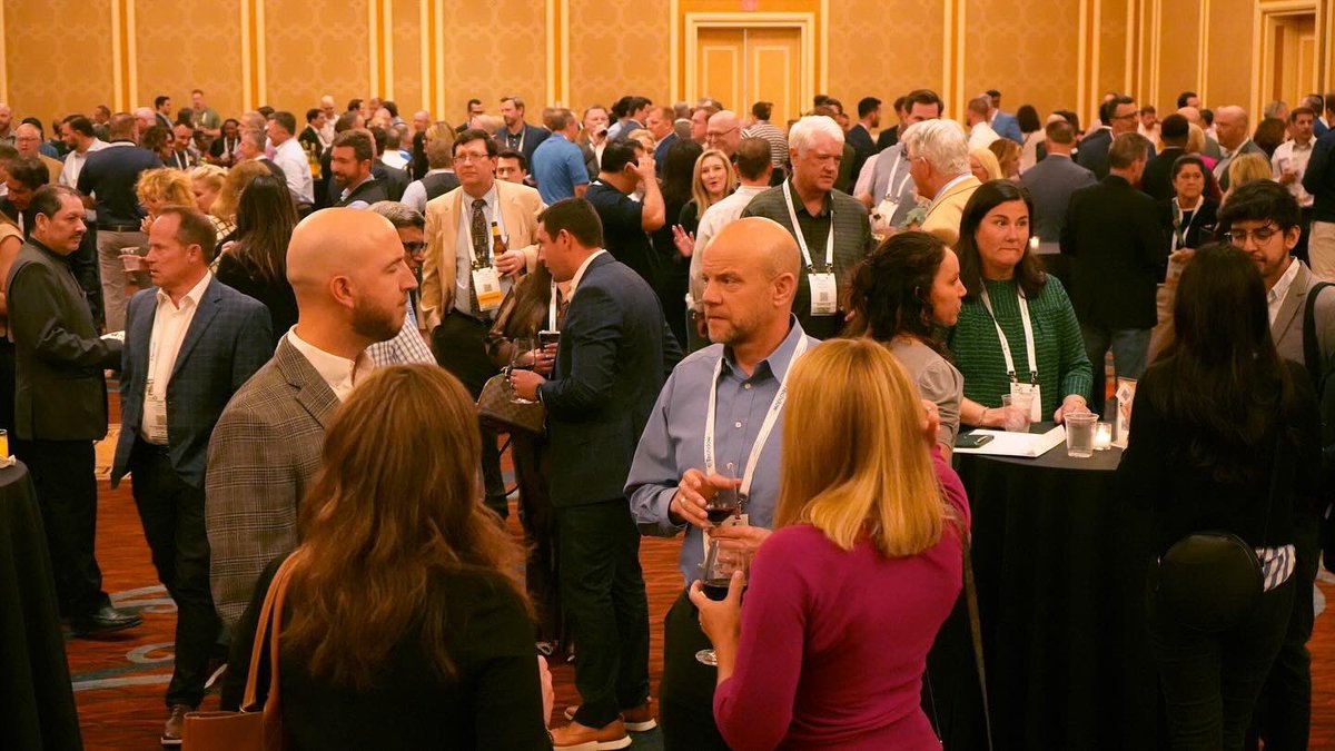 HCP_ReverseExpo's tweet image. Kicking off Day 2 at #HCPSpring24 RX Conference with a smile on our face as we reflect on the memories, fun, and networking from yesterday! Let’s go!! #pharmacy #hospitalpharmacy