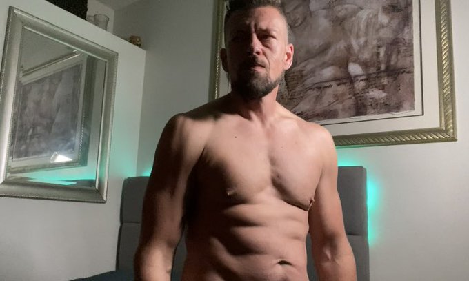 Watch my porn. https://t.co/Dh0WhUdK0x