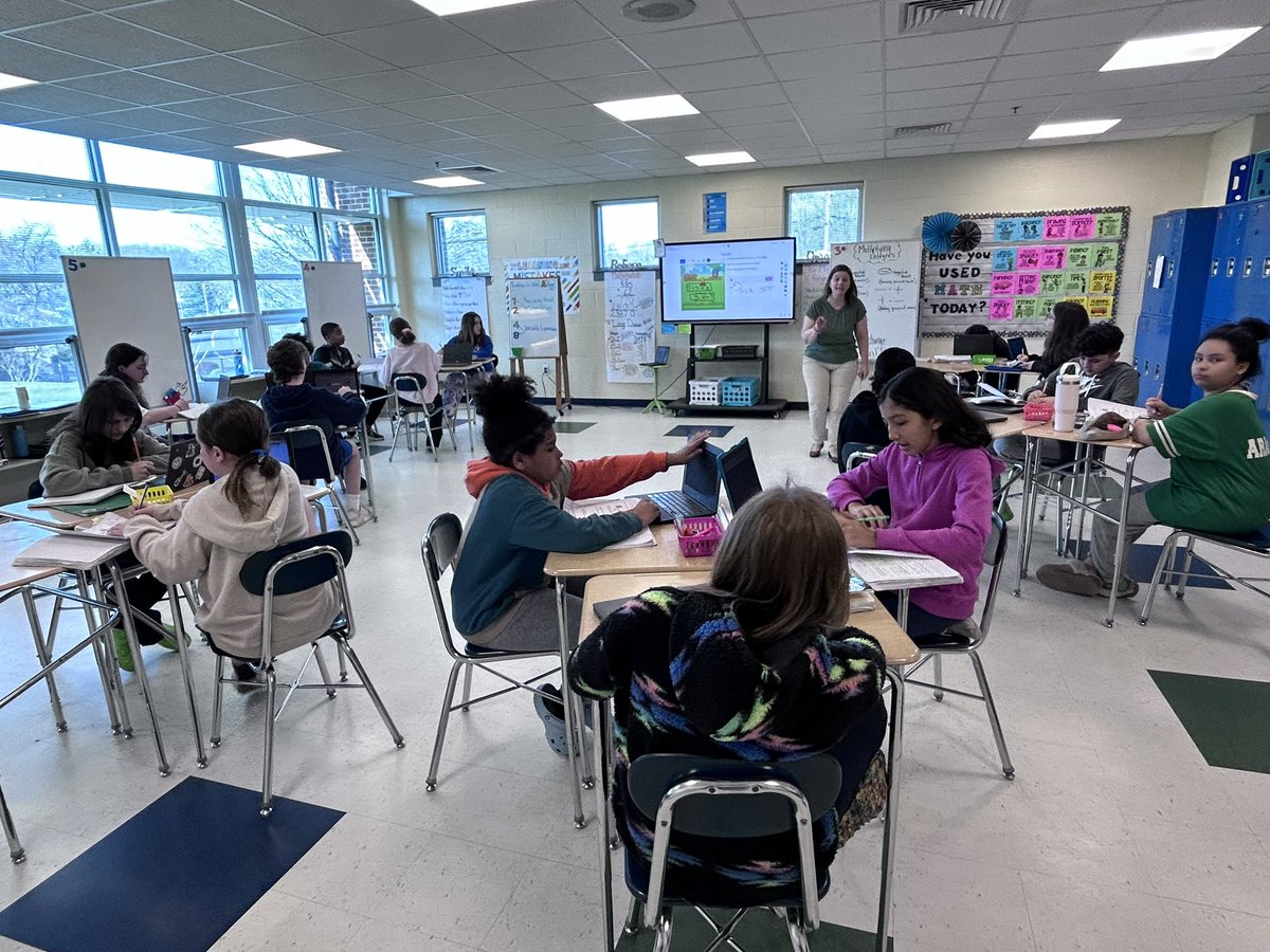 Mrs. Etense tweet media