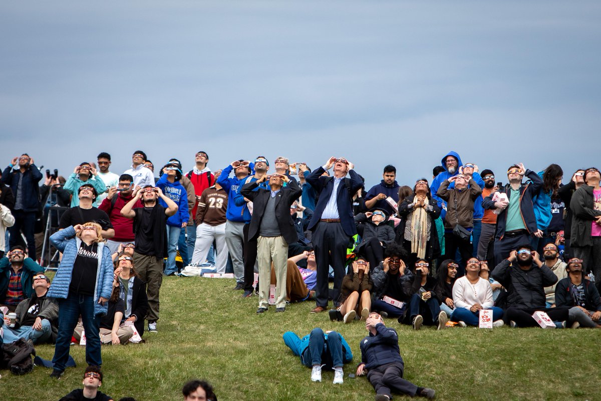 Eyes on the sky 😎🌒 It was so fun to see #UBuffalo come together for the 2024 #SolarEclipse! Here are just some of our favorite shots from this once in a lifetime event! 📸 #UBTrueBlue